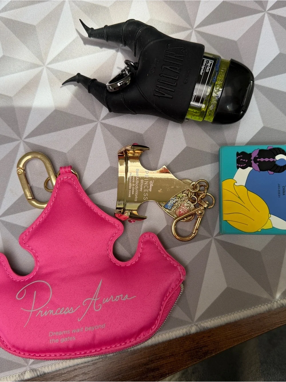 Bath & Body Works malificent hand